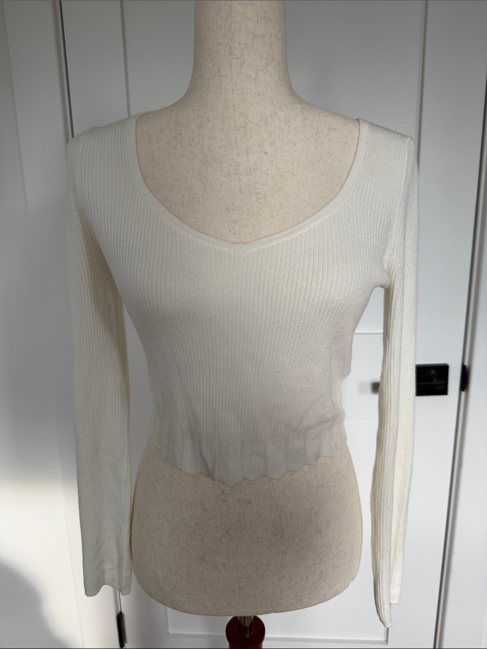 Long sleeve ivory fitted sweater